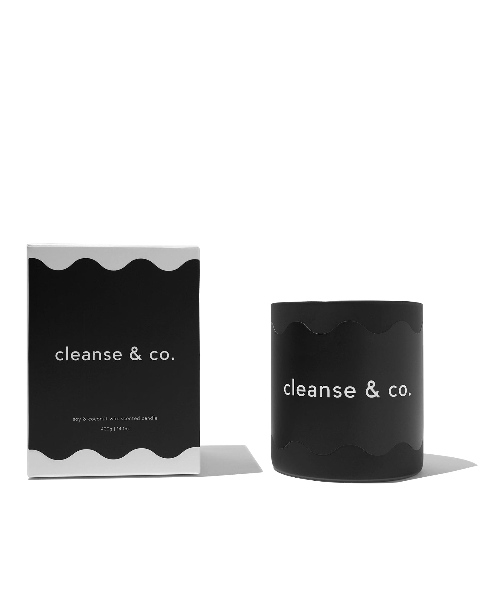 Wavy Candle - Black candle Sweet Amber & Tonka bean cleanse & co.